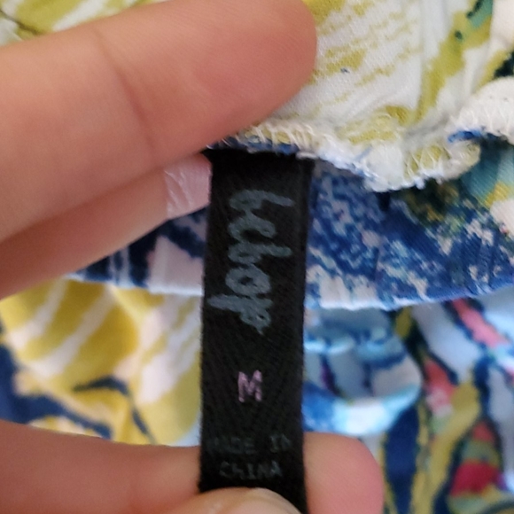 Shorts - Picture 3 of 3